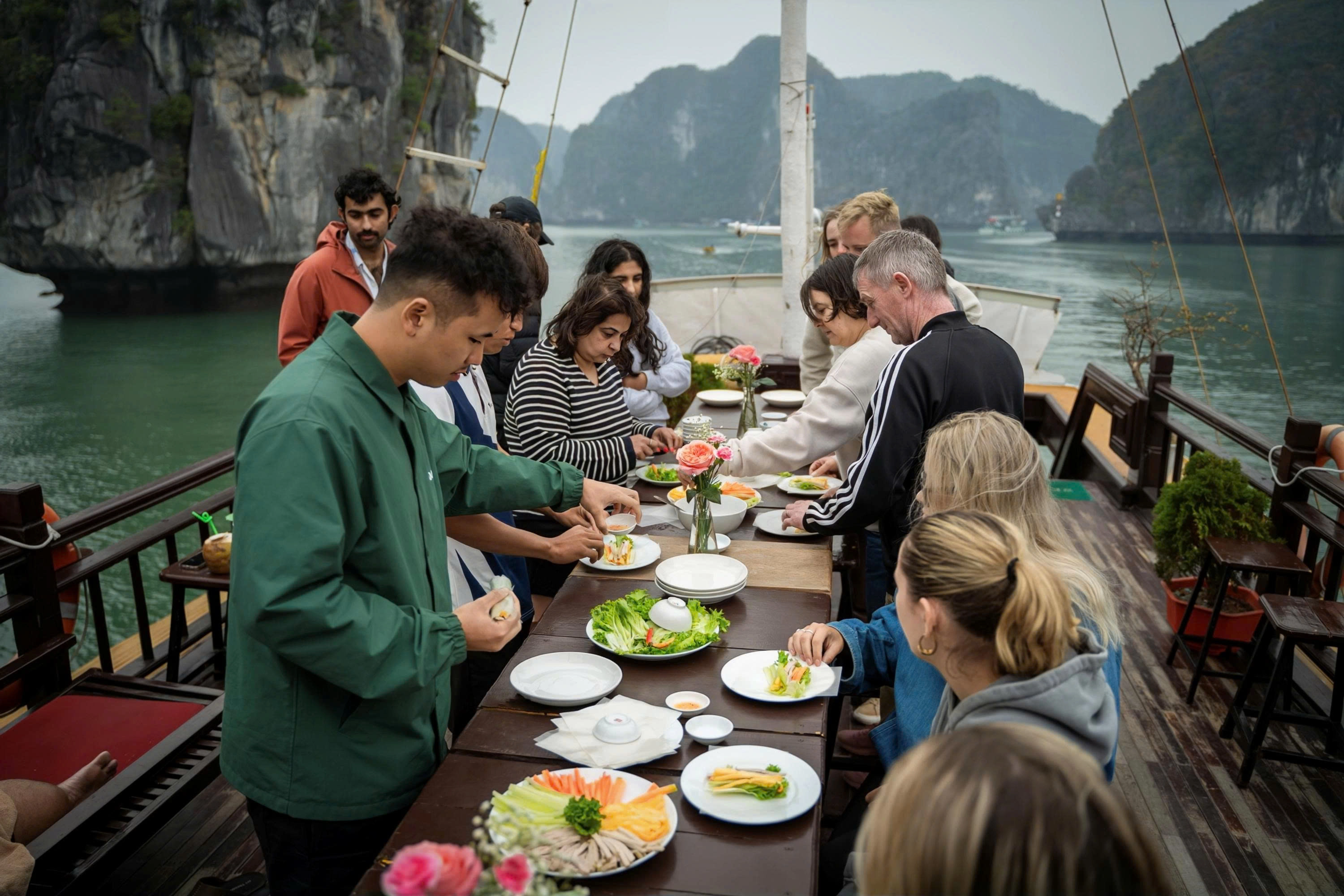 2D1N Tour | Explore Lan Ha Bay and Experience Sunset & Bioluminescent Kayaking | Cat Ba