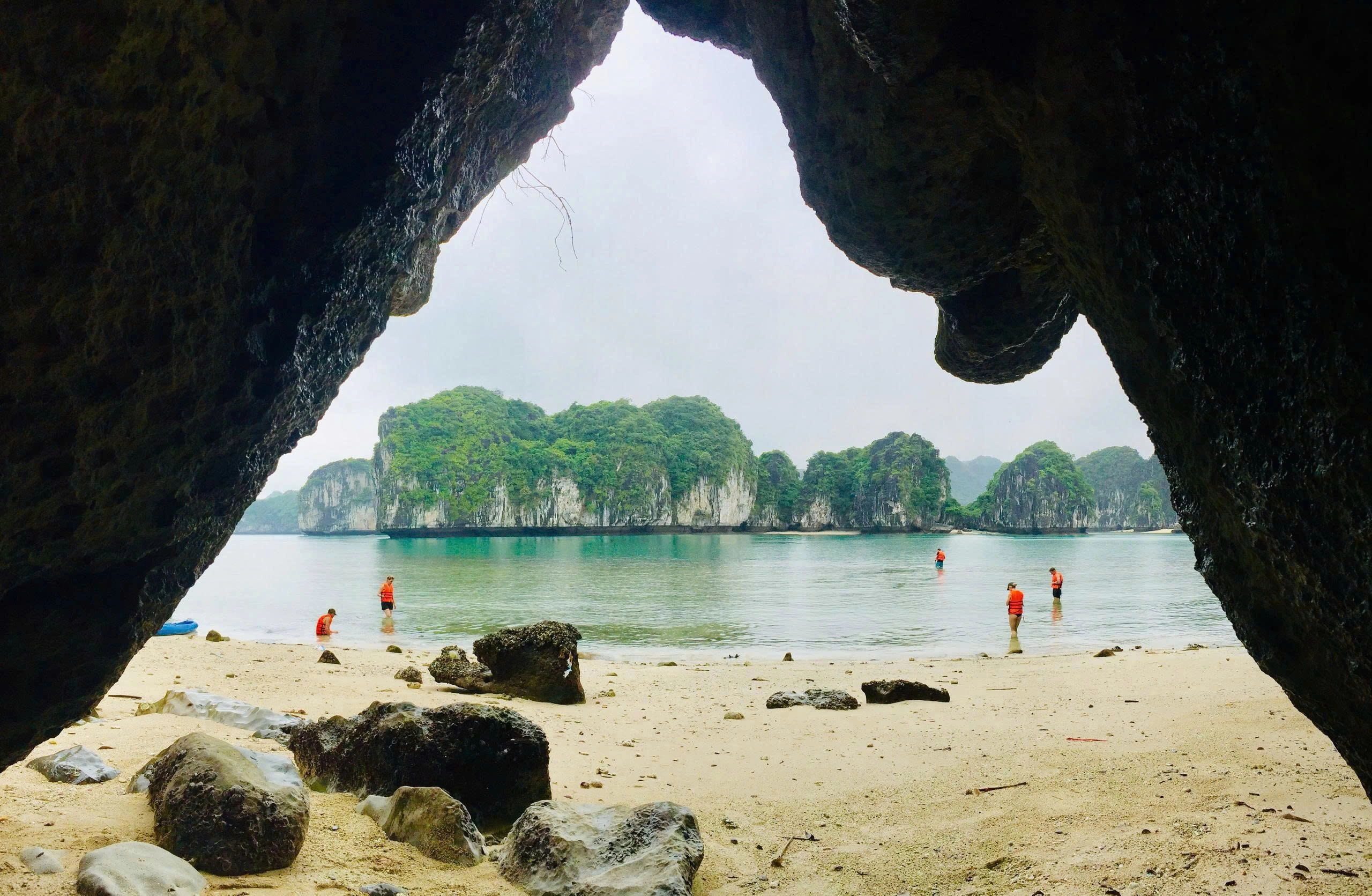 2D1N Tour | Explore Lan Ha Bay and Experience Sunset & Bioluminescent Kayaking | Cat Ba