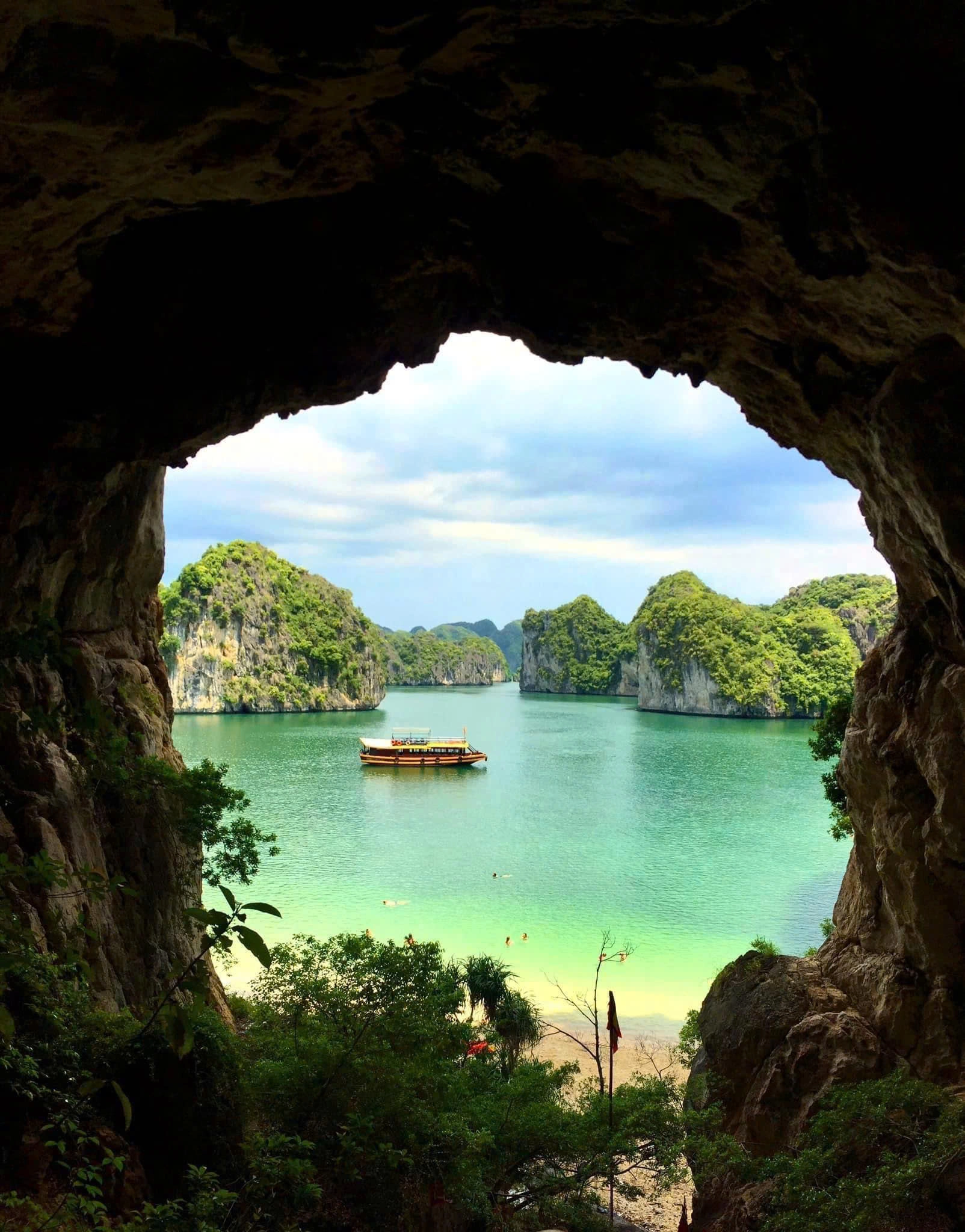2D1N Tour | Explore Lan Ha Bay and Experience Sunset & Bioluminescent Kayaking | Cat Ba