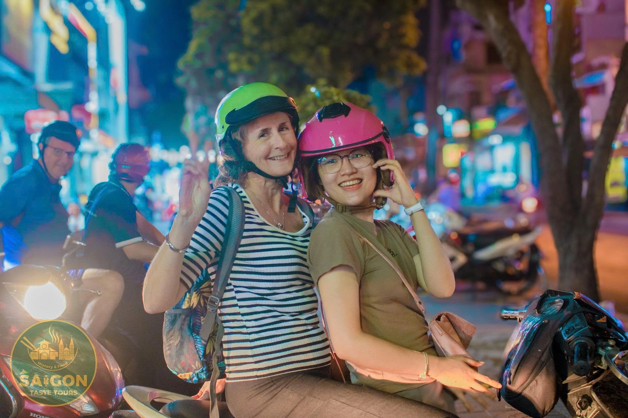 Day Tour | Saigon Ultimate Street Food Tour – Premium Tastings by Motorbike (Includes a Michelin-Recommended Spot)