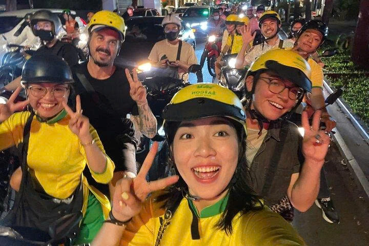 Day Tour | Saigon Ultimate Street Food Tour – Premium Tastings by Motorbike (Includes a Michelin-Recommended Spot)