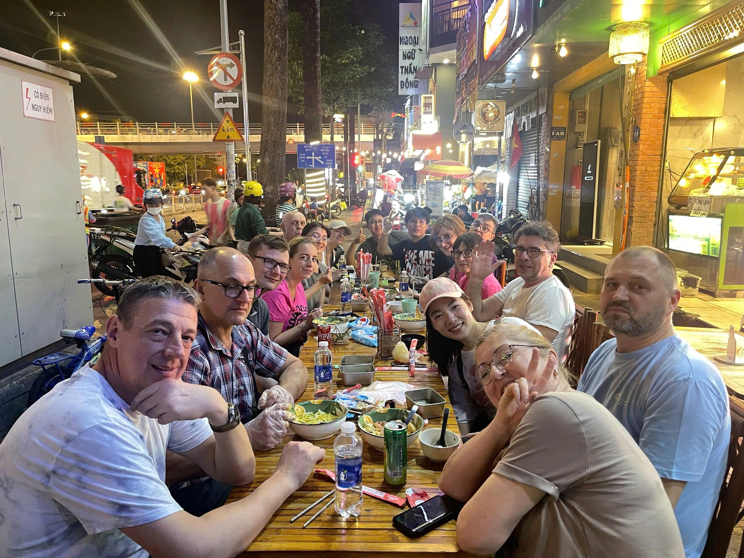 Day Tour | Ho Chi Minh Sightseeing and Food Tour by US Army Jeep