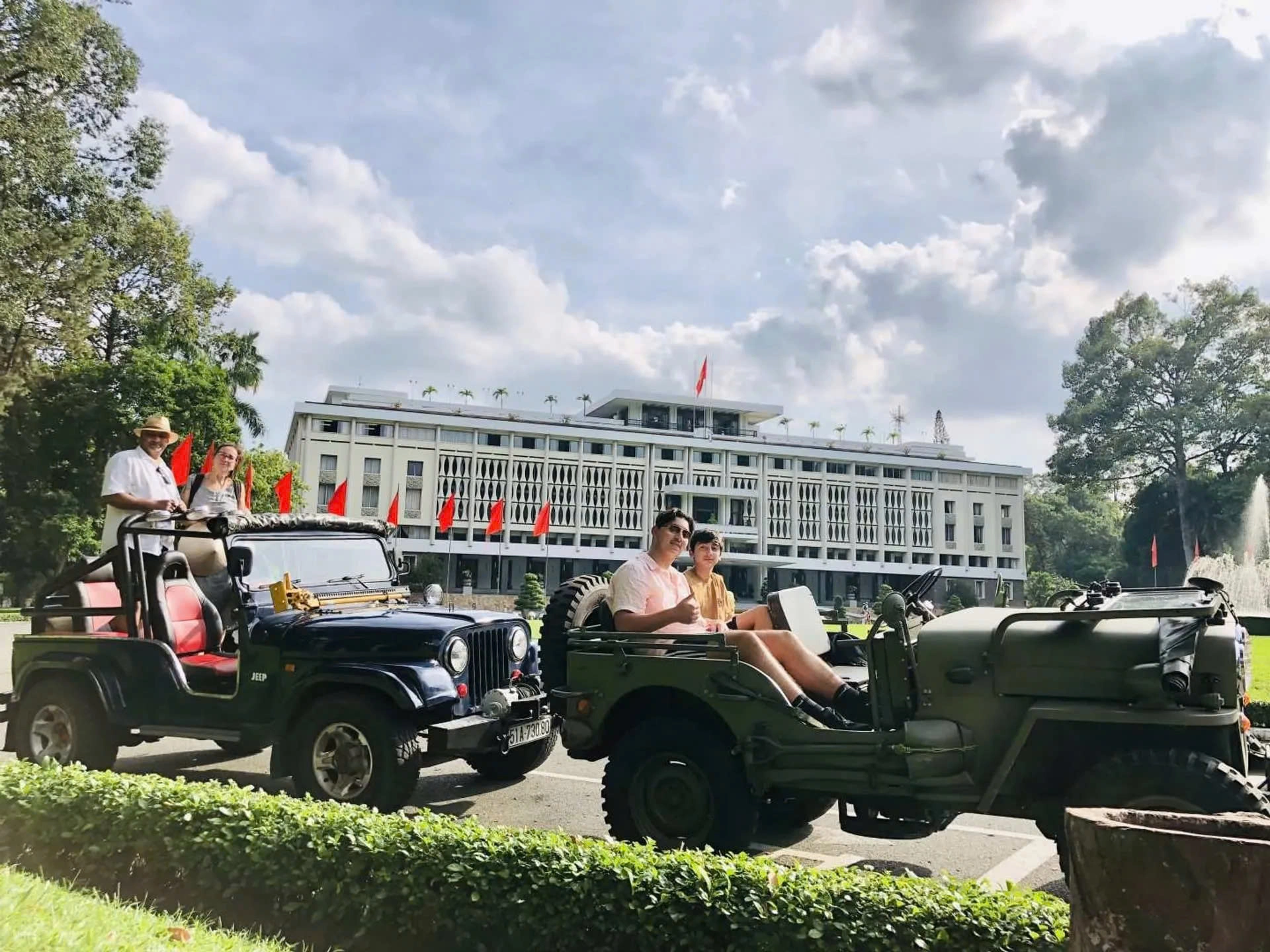 Day Tour | Ho Chi Minh Sightseeing and Food Tour by US Army Jeep