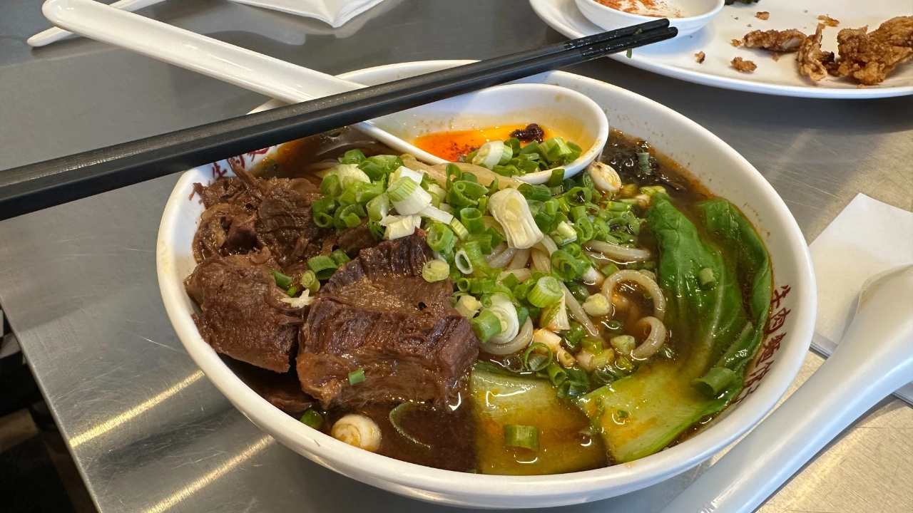 Bun Bo Nam Bo (Southern-style beef noodle salad)