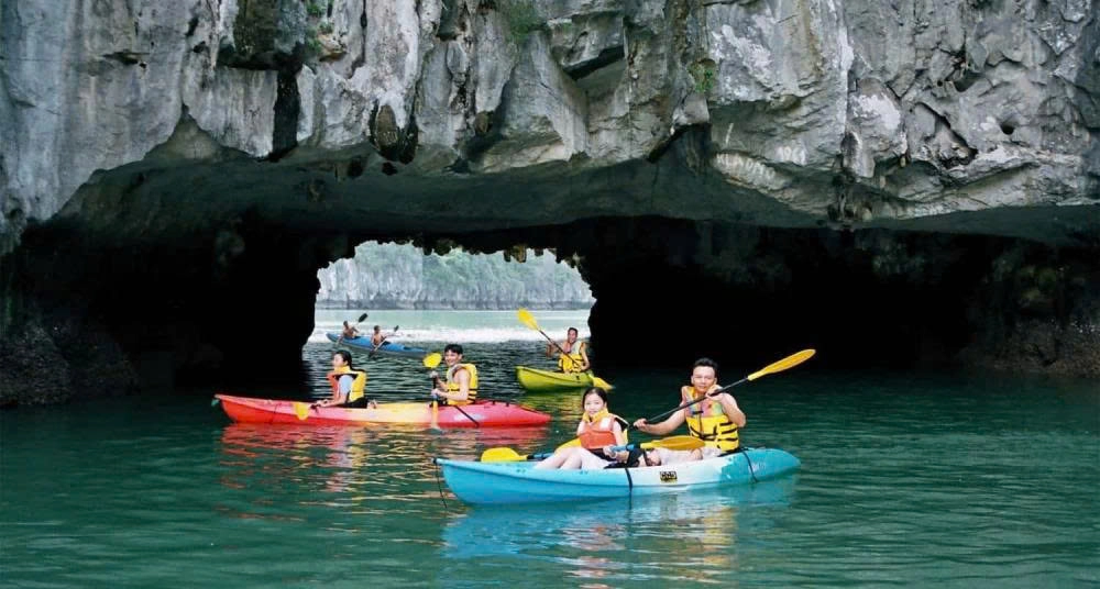 3D2N & 2D1N Tour | Luxury Retreat in Lan Ha Bay with 5-Star Azura Cruise | Ha Long