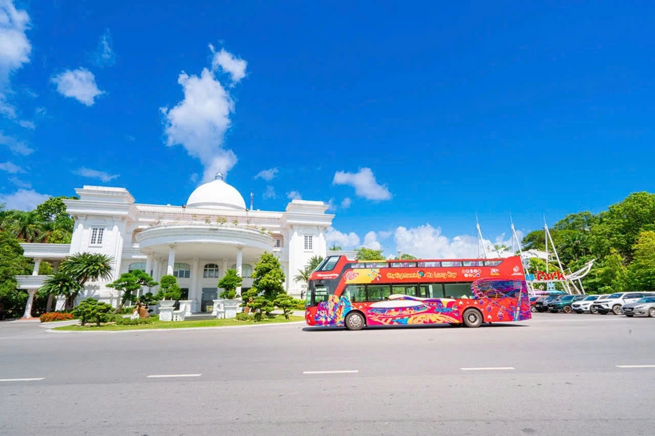 Double-Decker Bus Ticket for City Tour | Ha Long