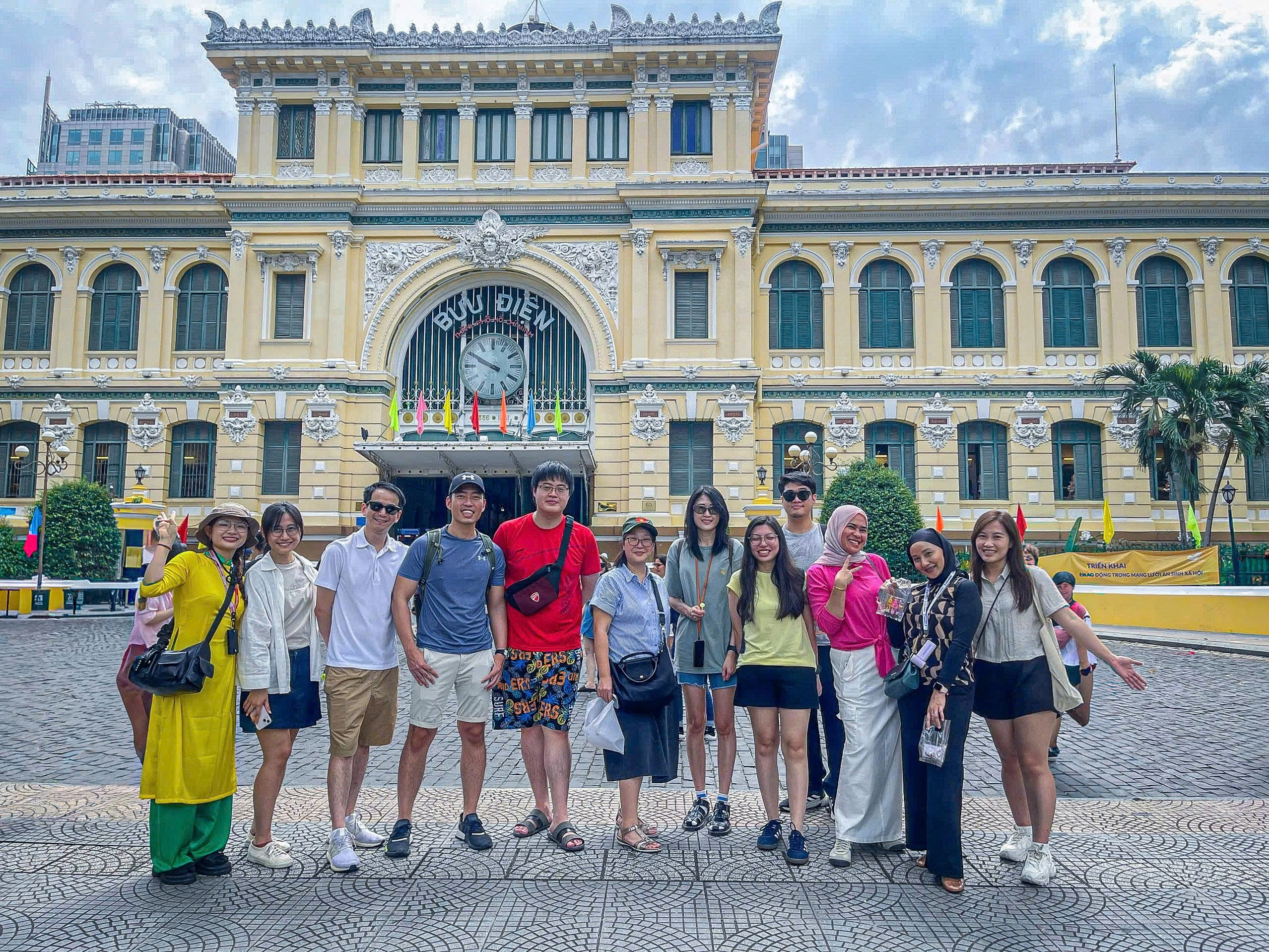 Day Tour | Ao Dai Girls Tour: Exploring Saigon's Hidden Gems by Motorbike