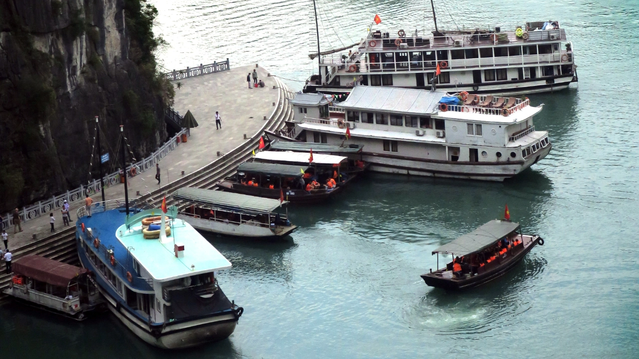 Tips for a smooth journey from Hanoi to Halong Bay