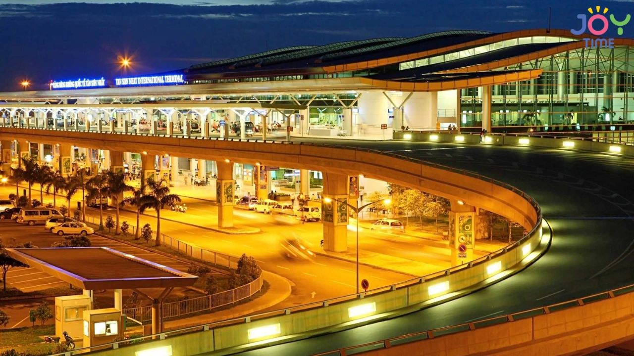 What Makes the Tan Son Nhat Airport Support Combo Stand Out?