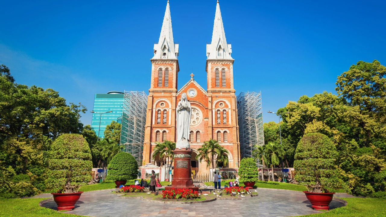 Let's Roll – Book Your Saigon Day Tour NOW!