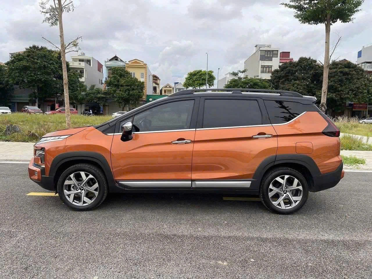 Private Car Rental Service: Hanoi – Ha Long