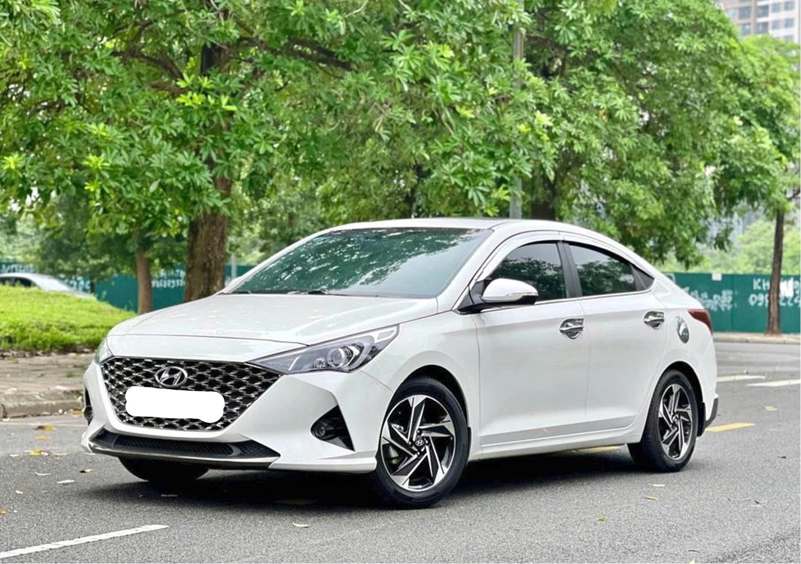 Private Chartered Car for Hue Sightseeingv