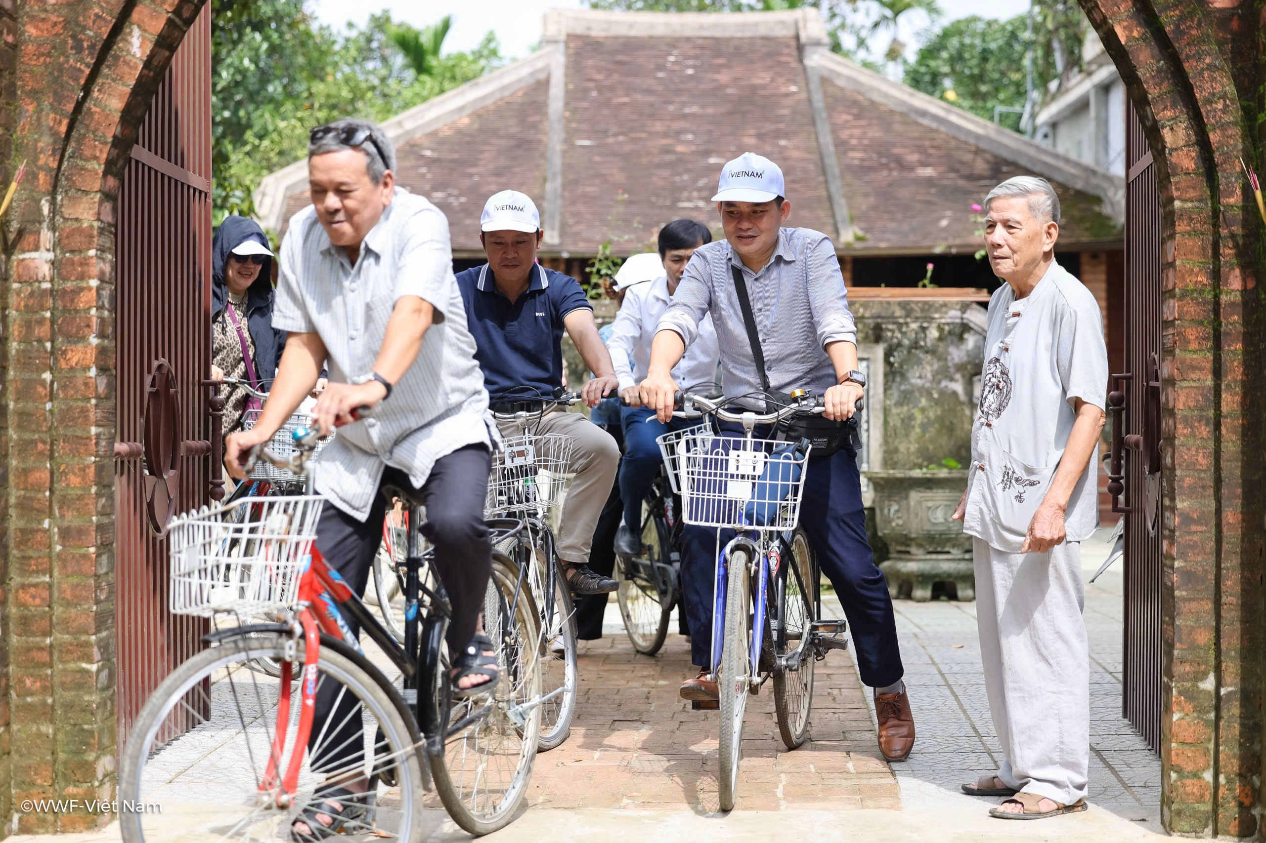 Day Tour | A Day Plastic-Reduction Tour Thuy Bieu - Dam Chuon Viet Nam | Hue 