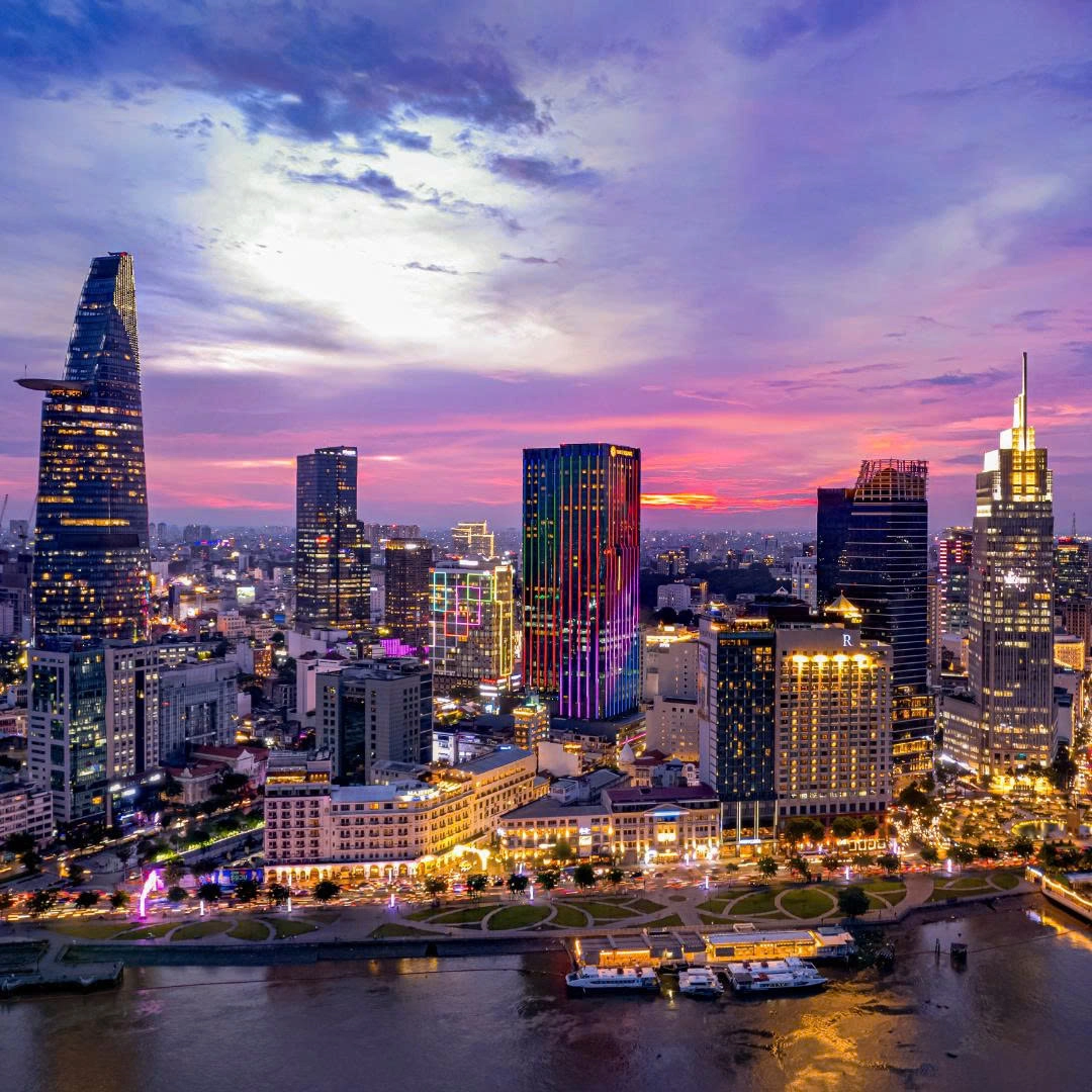 Day Tour | Ho Chi Minh City Nightlife Walking Tour 