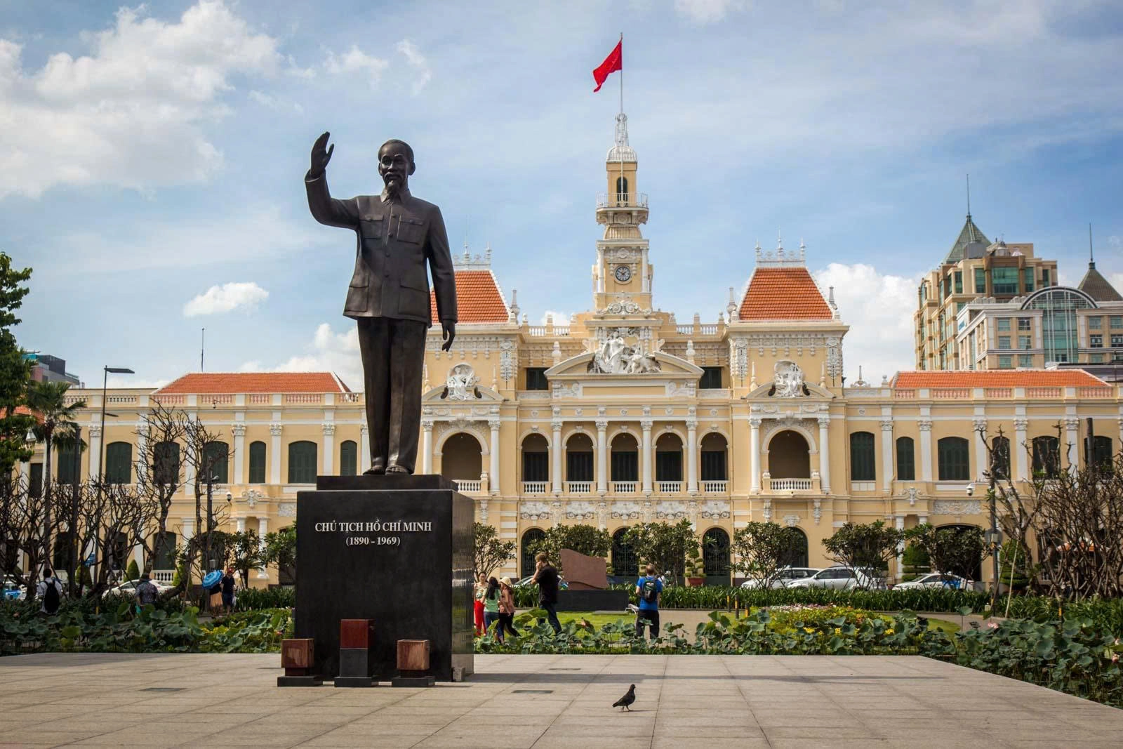 Day Tour | Ho Chi Minh City Nightlife Walking Tour