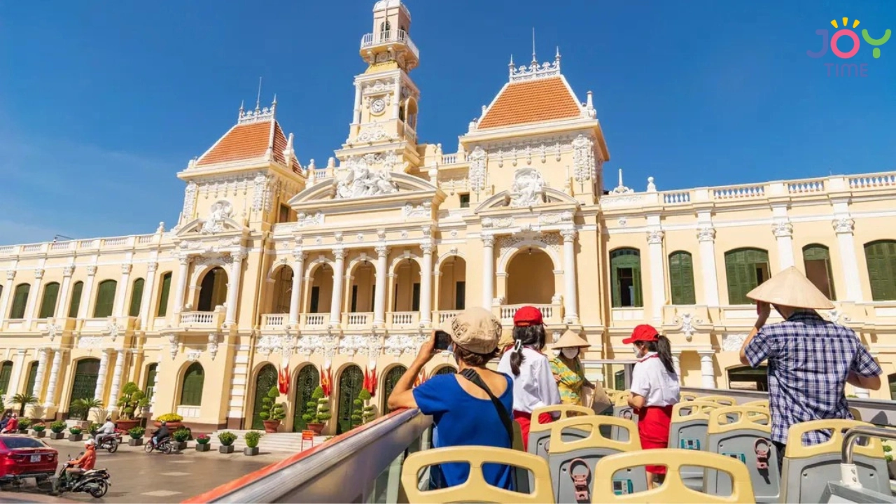 Ho Chi Minh City sightseeing double-decker bus by Joytime