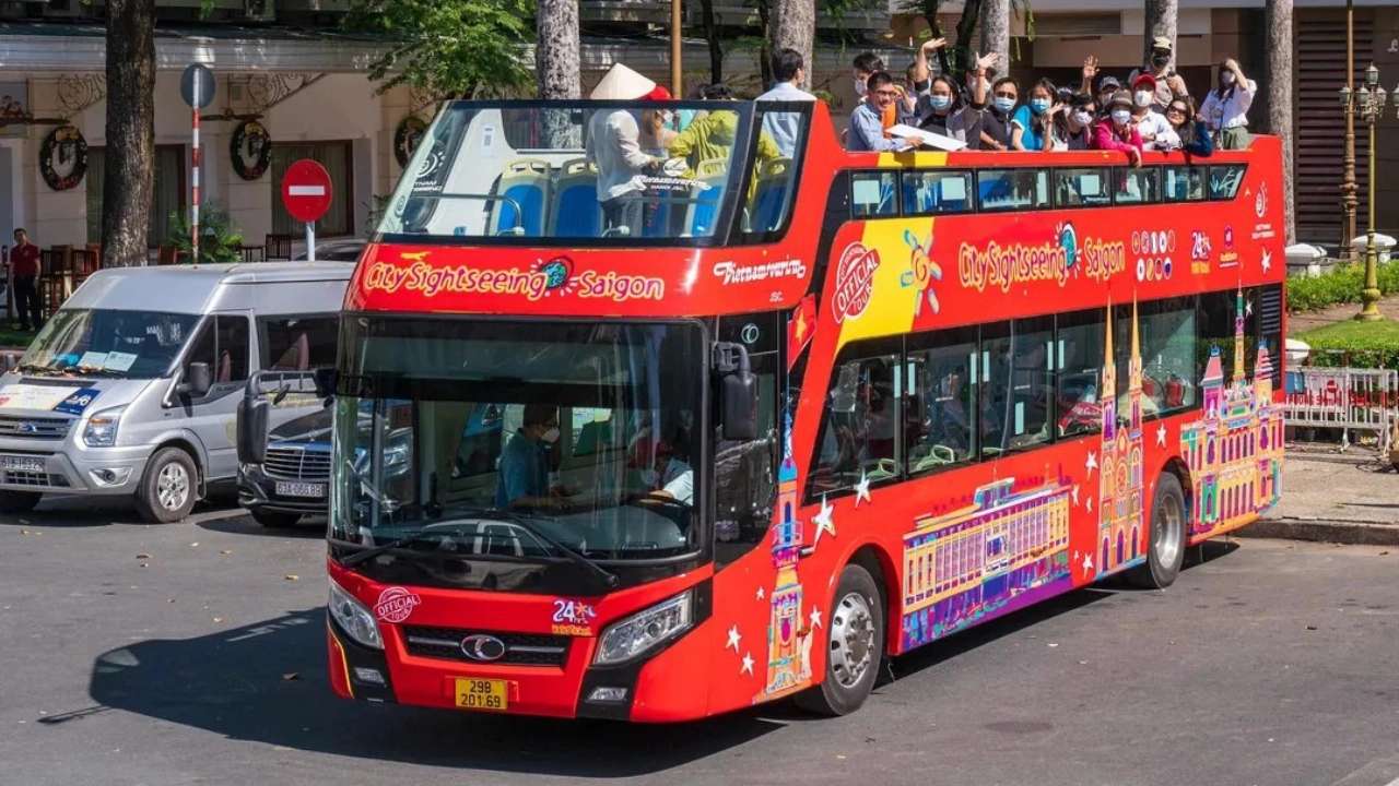 Tips for the best Ho Chi Minh City sightseeing bus experience