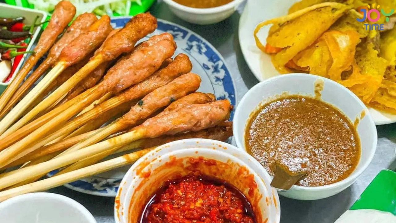 Danang sightseeing tours with Joytime