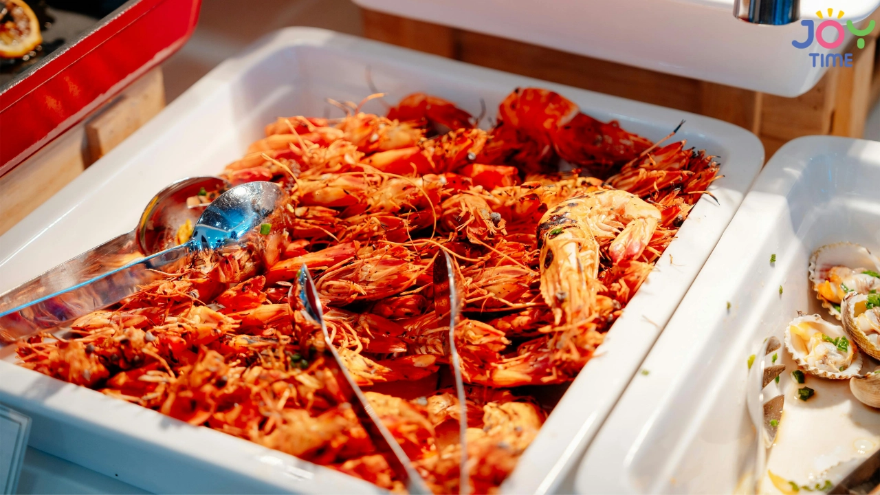 Why Embark on a Nha Trang Street Food Tour?