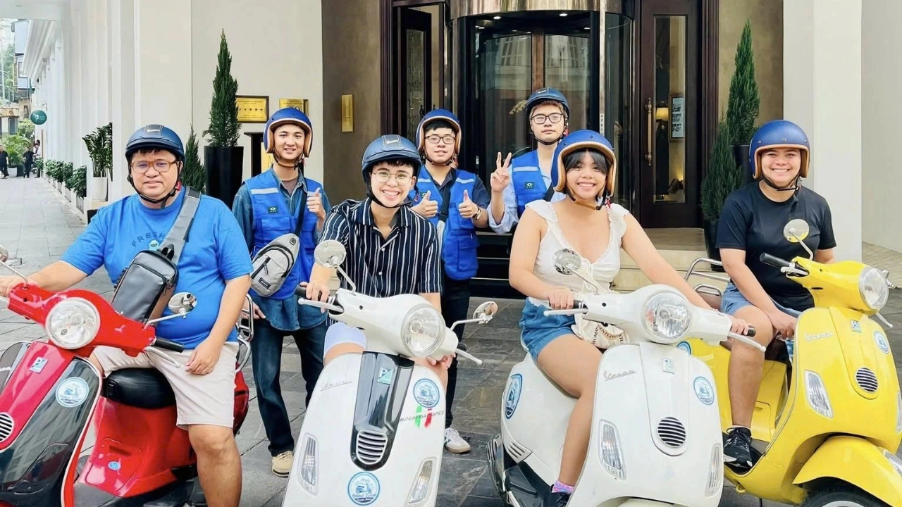 Why choose a Hanoi motorbike food tour?