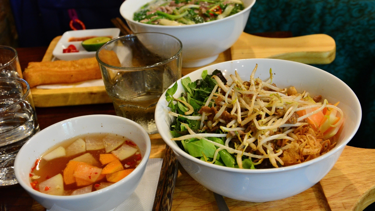 How to Make The Most Out of Your Hanoi Street Food Tours?