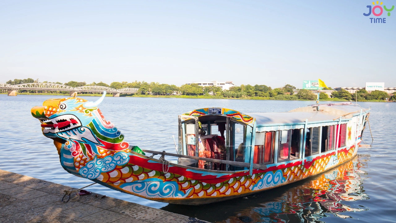 How Many Days in Hue?