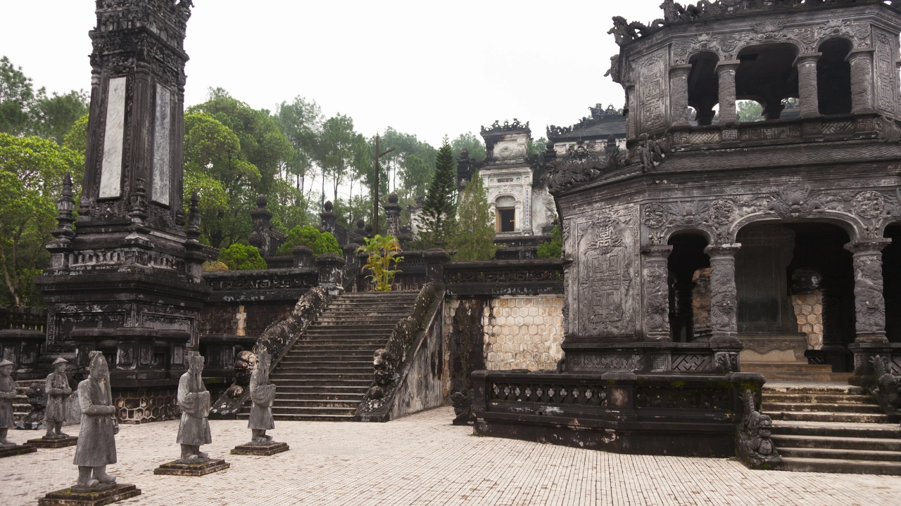The Royal Tombs – Majestic Nguyen Dynasty Mausoleums