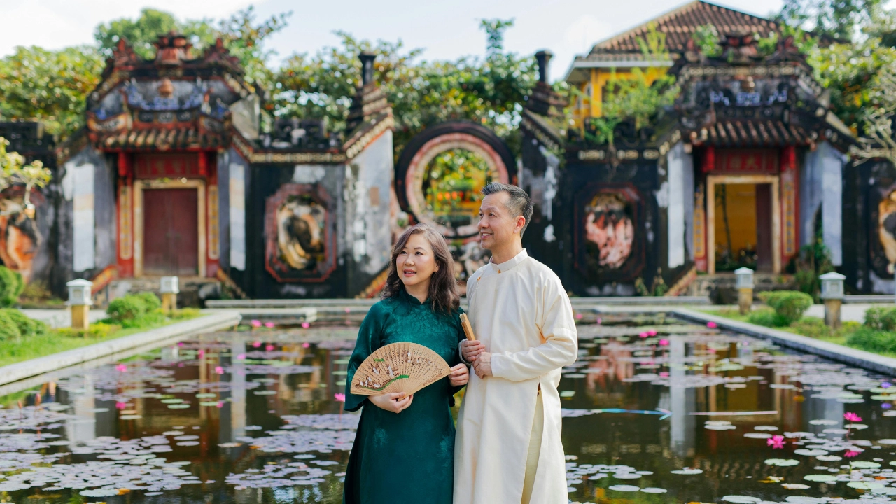 Afternoon option (1.5–3 hours): Craft village + sightseeing