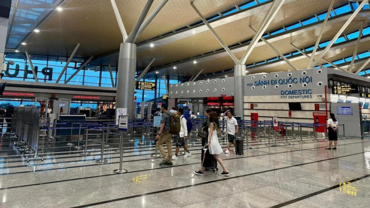 Getting from Phu Bai Airport to Hue: Best Options Compared