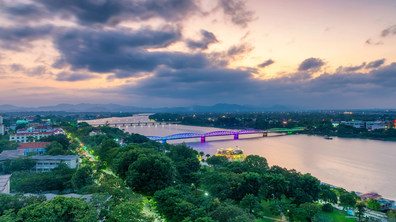 What to see in a Hue 1 day tour?