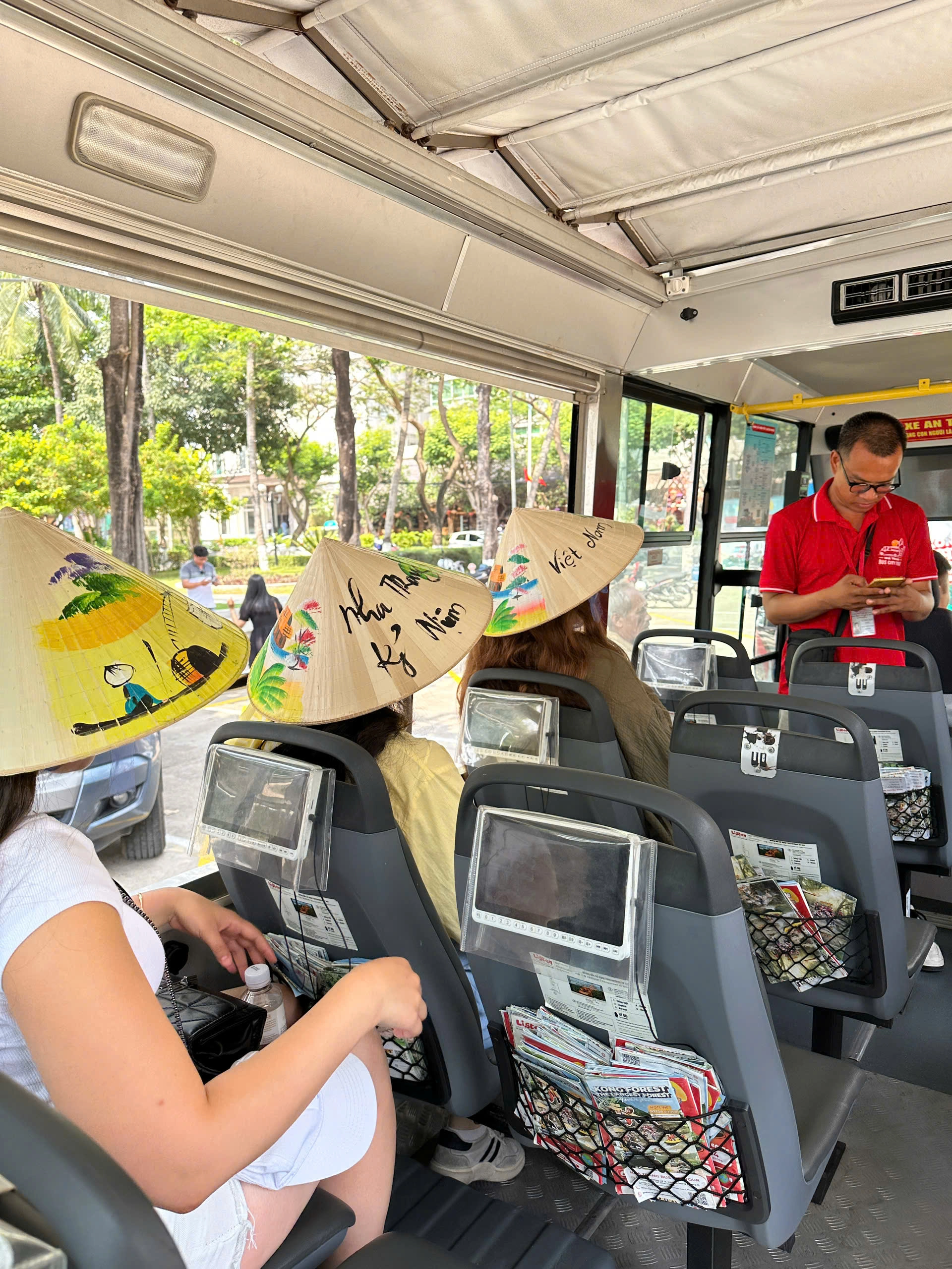 Nha Trang City Sightseeing Double - Decker Bus