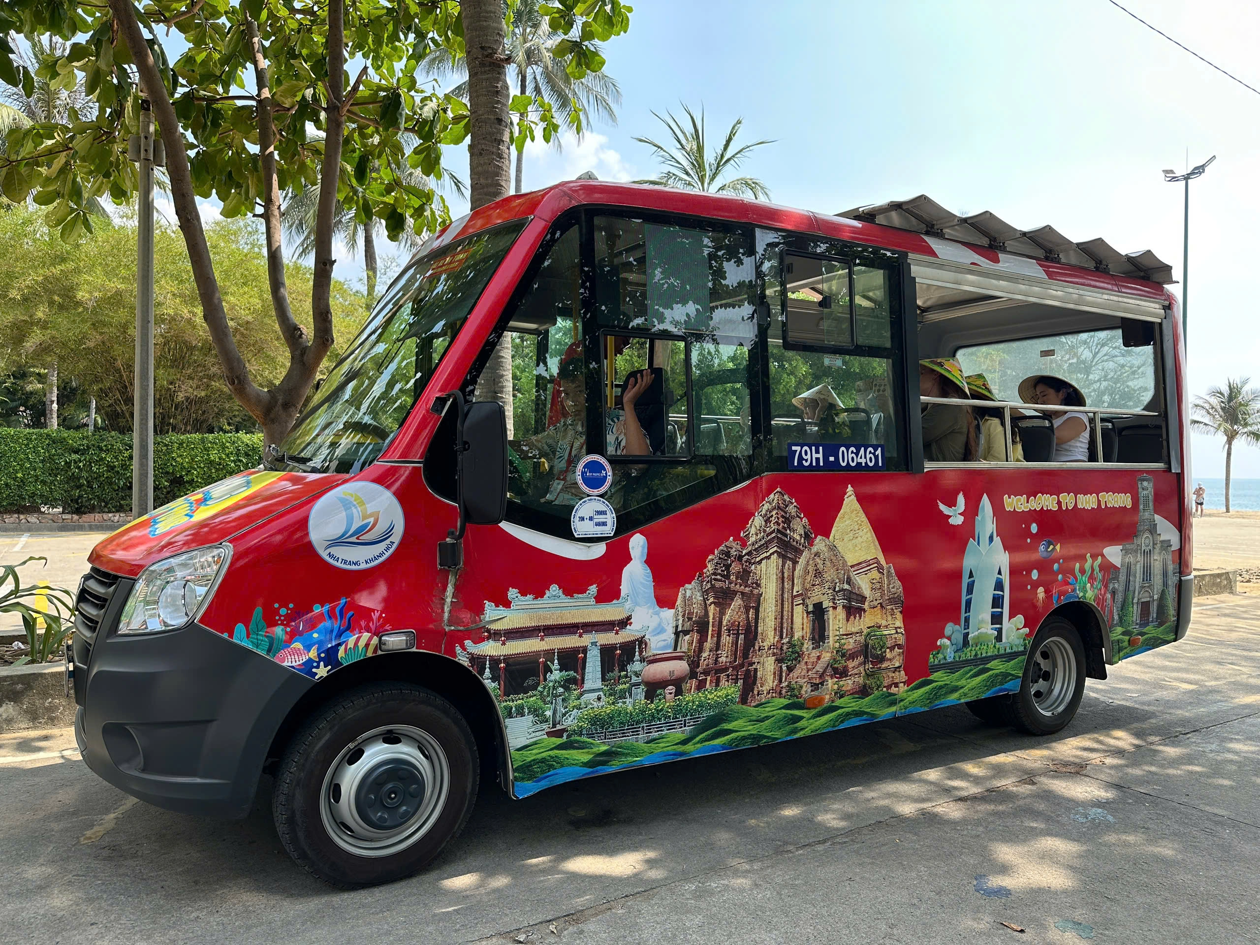 Nha Trang City Sightseeing Double - Decker Bus
