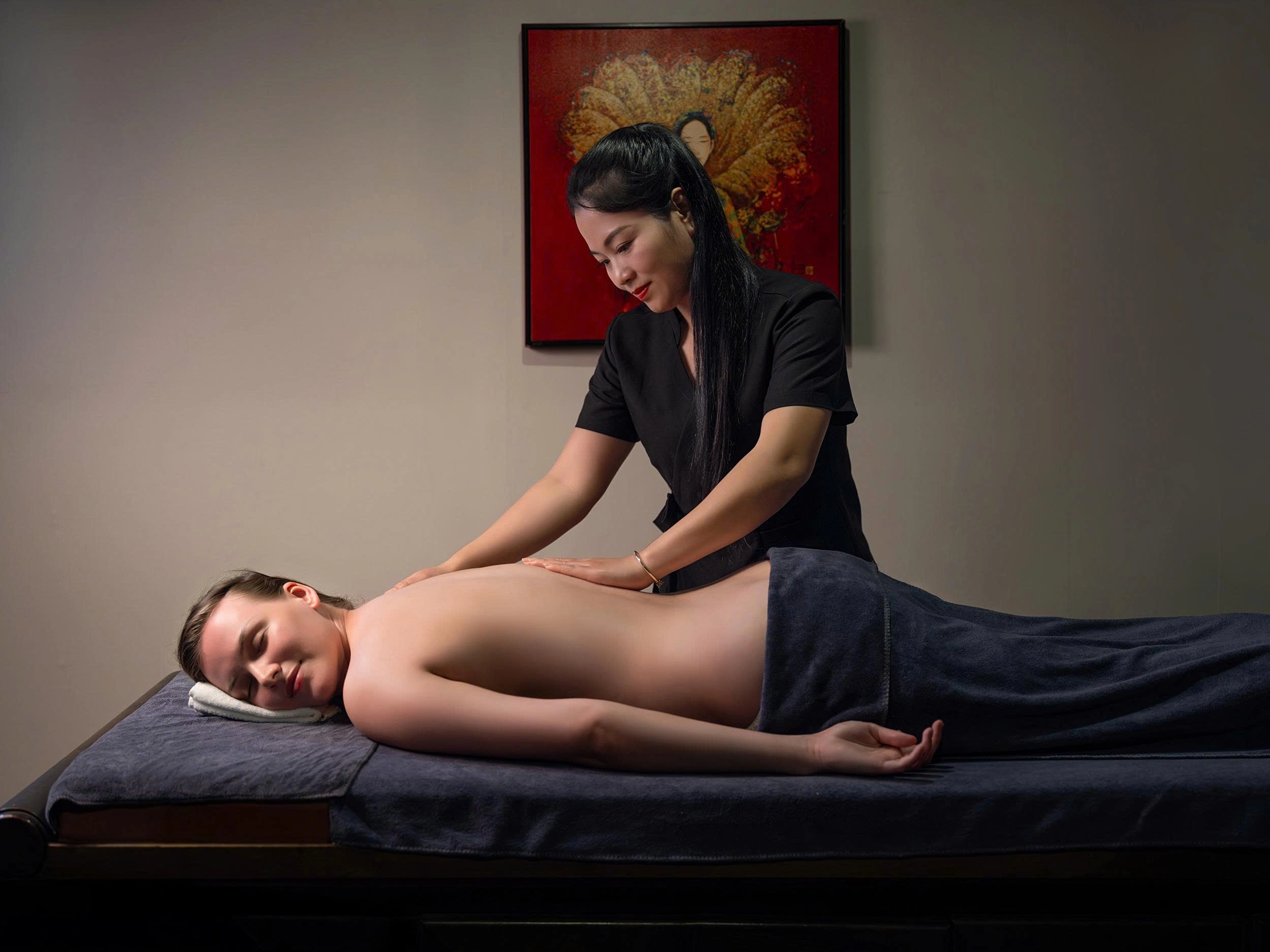 2D1N Tour | Cozy Bay Grand Cruise (17 Cabins) with Barbecue Dinner Party