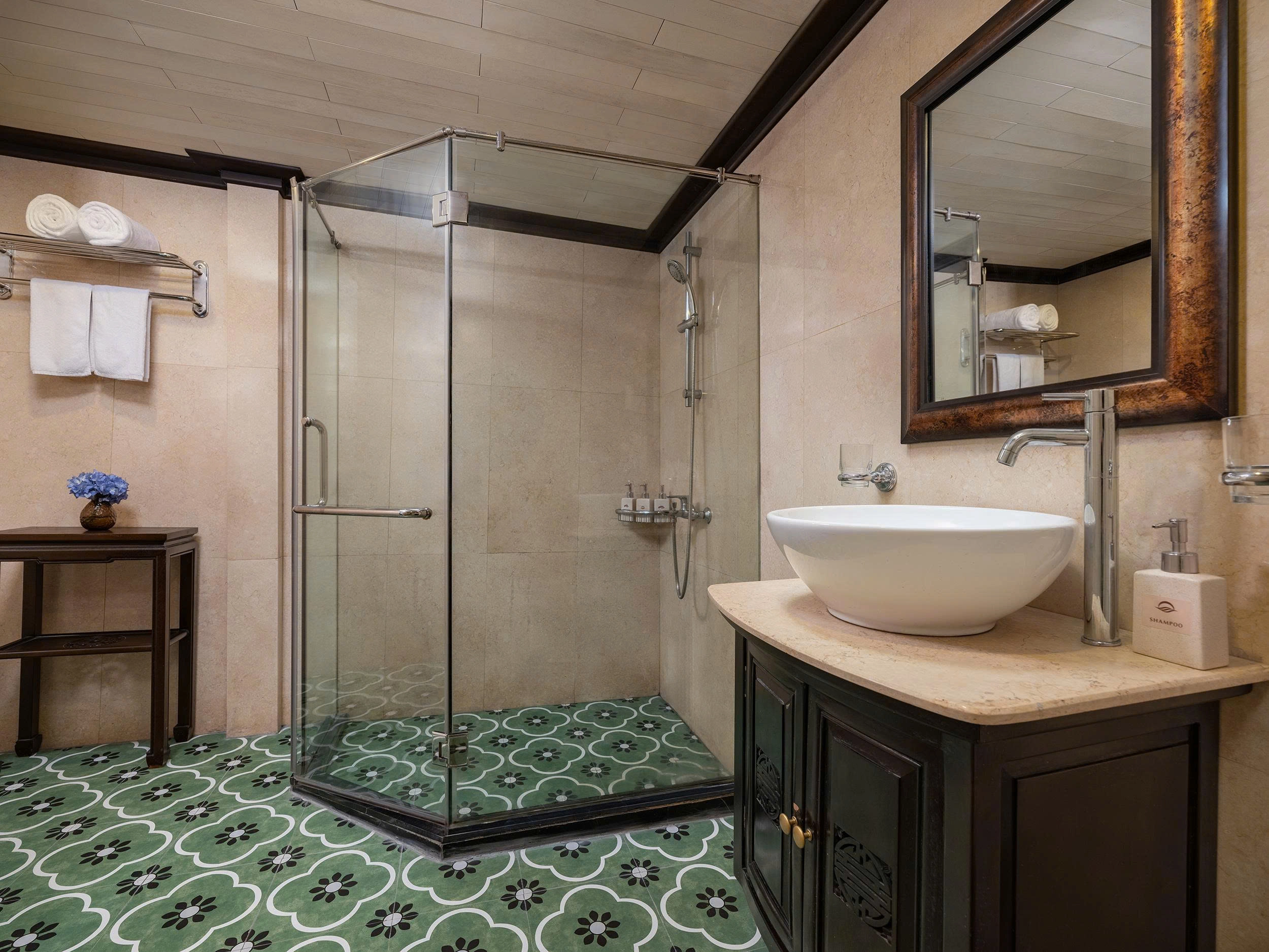 2D1N Tour | Cozy Bay Grand Cruise (17 Cabins) with Barbecue Dinner Party