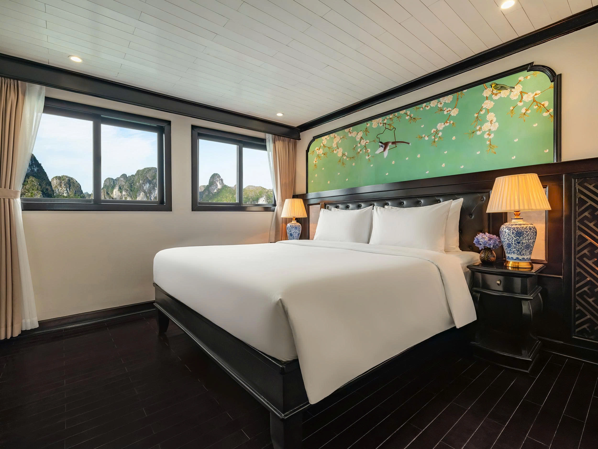 2D1N Tour | Cozy Bay Grand Cruise (17 Cabins) with Barbecue Dinner Party