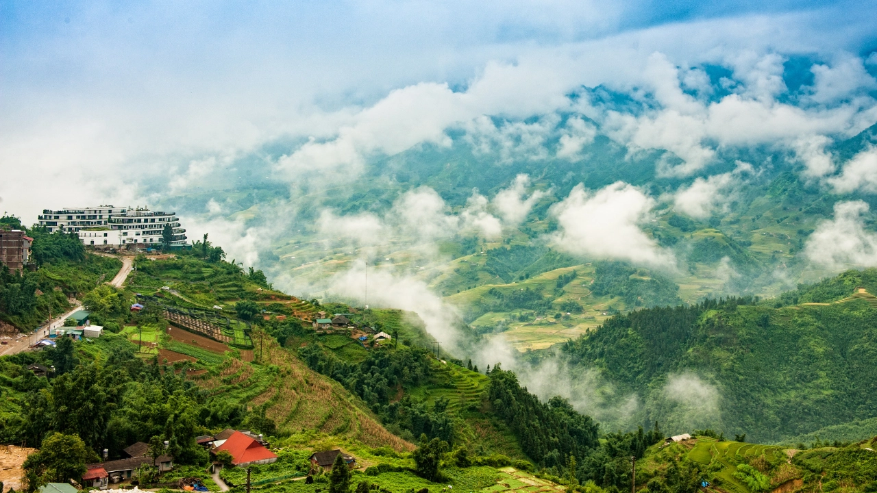 An Overview of Distance and Travel Time to Sapa