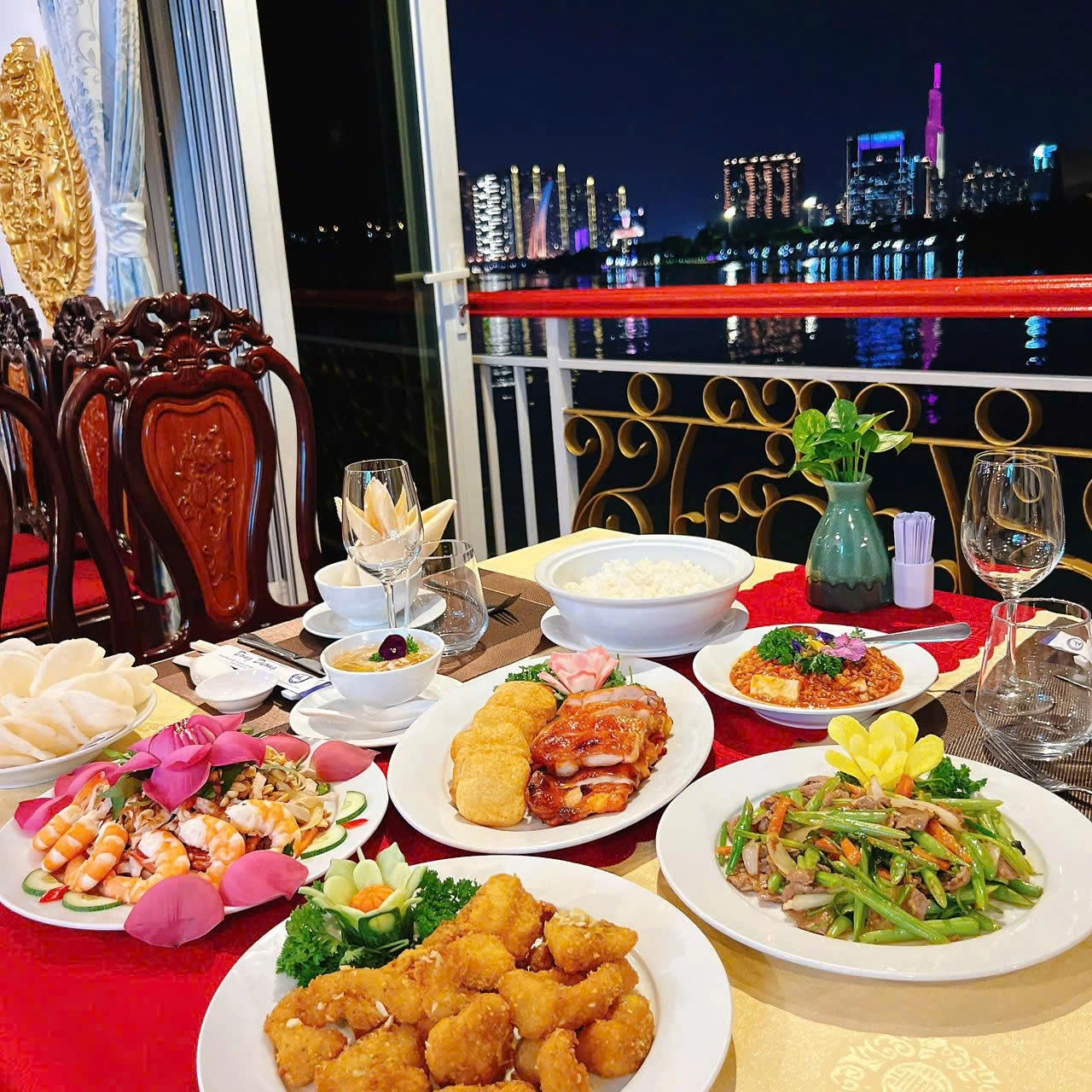 Savor the Night: Indochina Queen Dinner & Saigon River Cruise