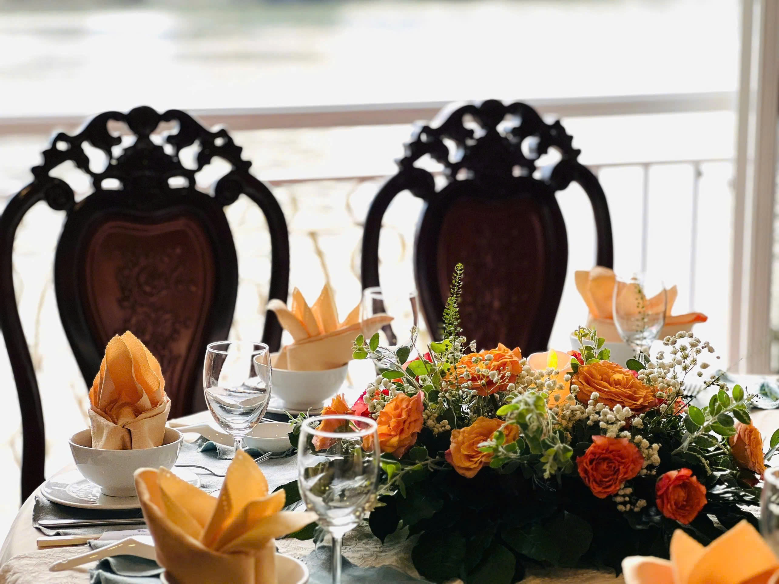 Savor the Night: Indochina Queen Dinner & Saigon River Cruise