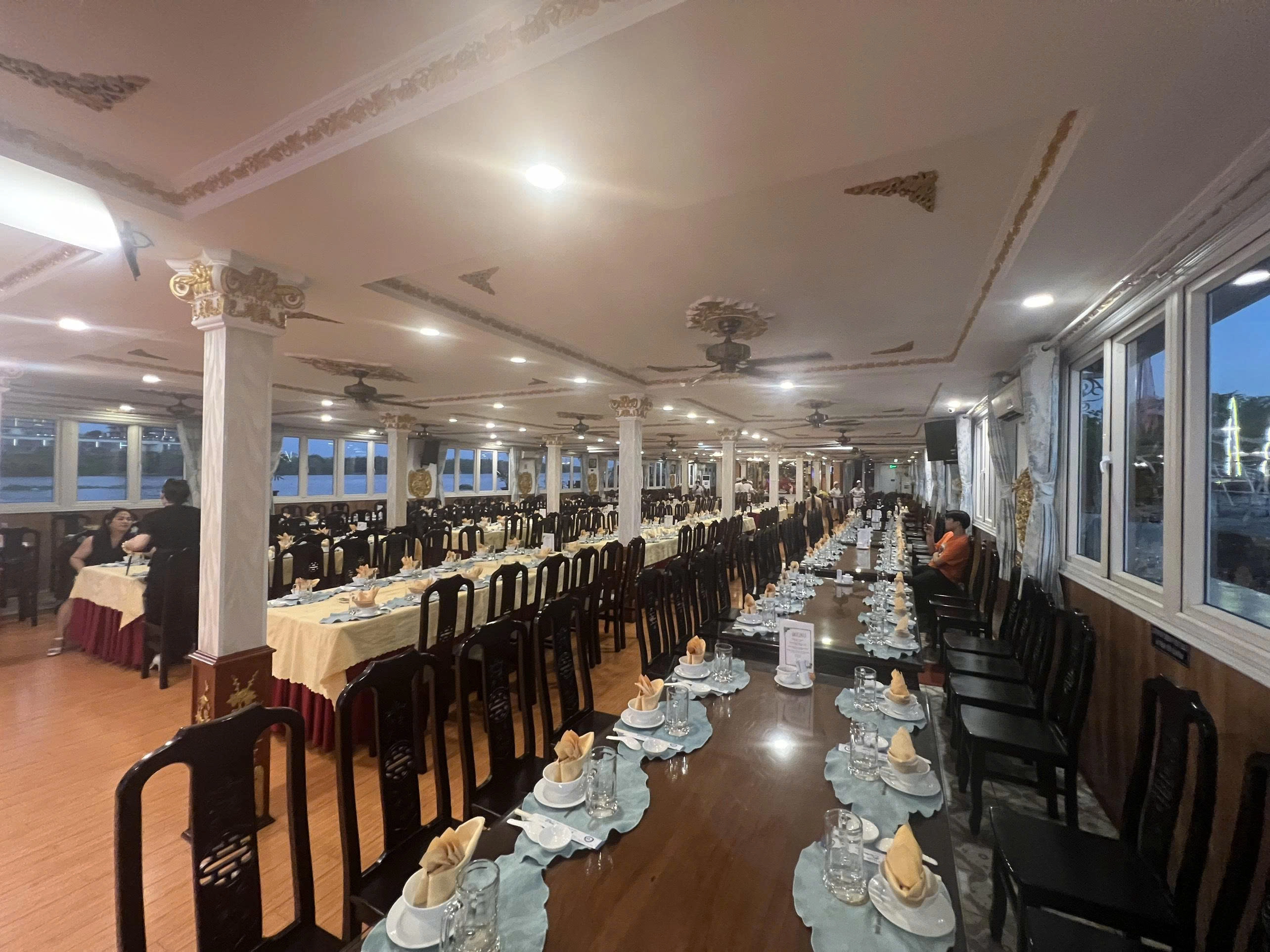 Savor the Night: Indochina Queen Dinner & Saigon River Cruise