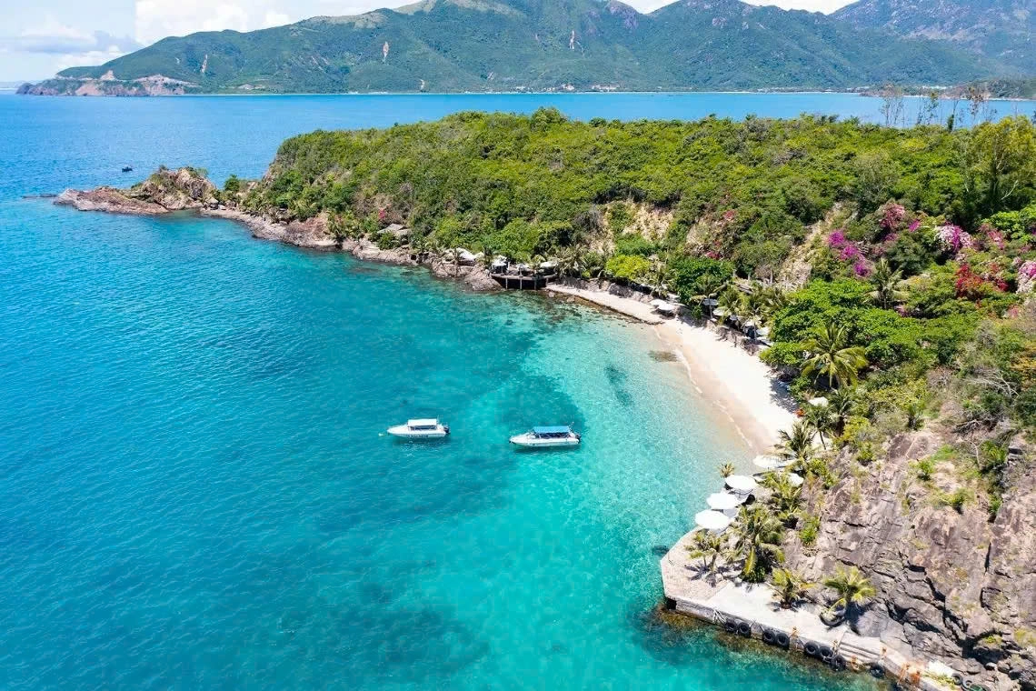 Day Tour | Mini Beach Deluxe Snorkeling Tour