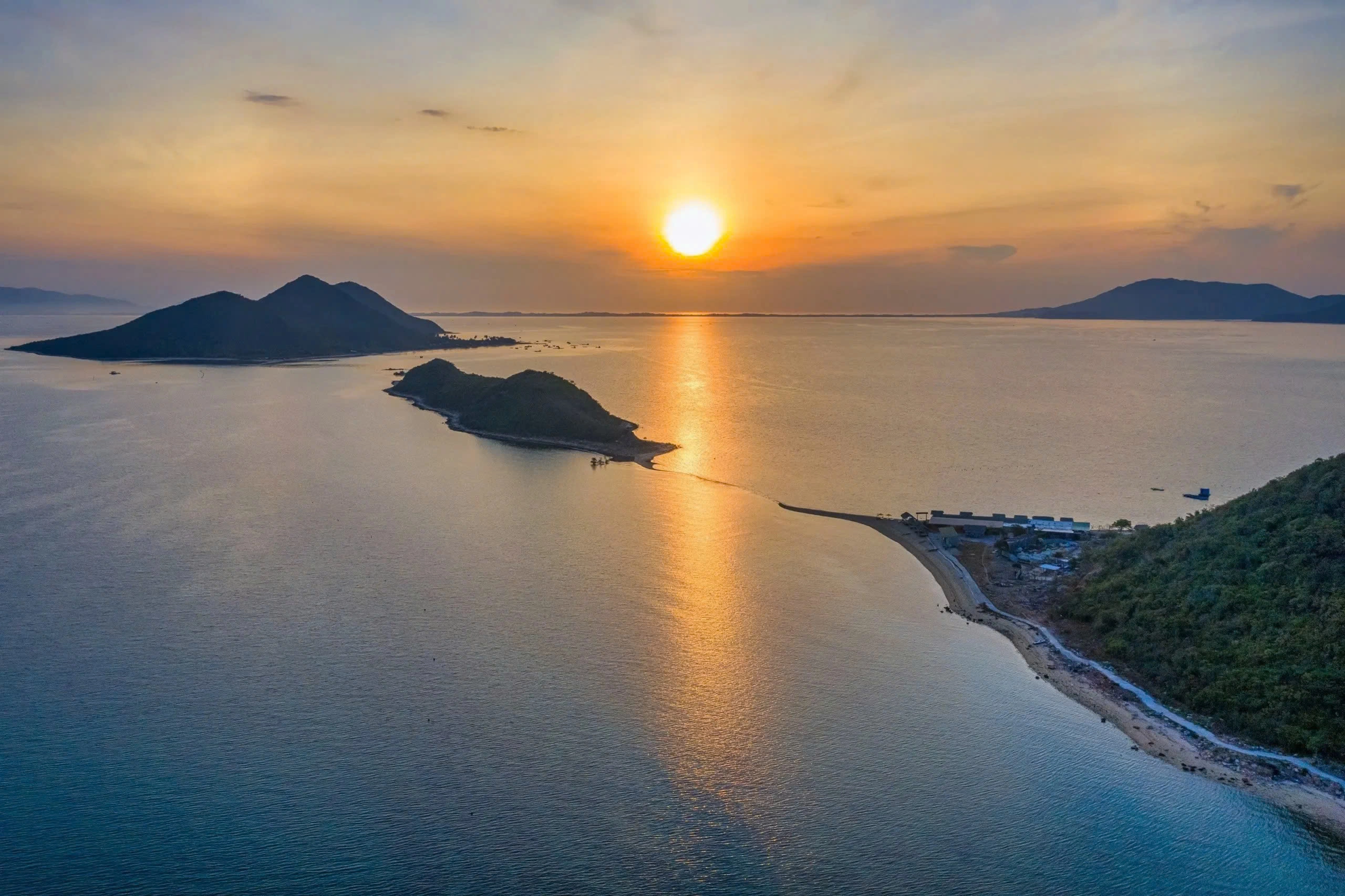 Day Tour | Diep Son Island Tour