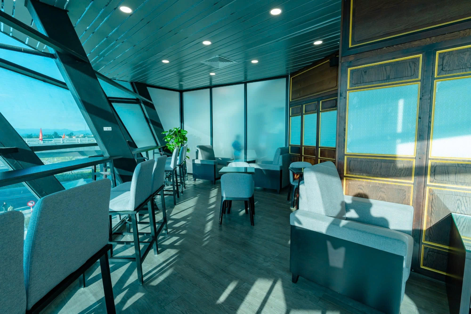 Premium Airport Lounge Service at Phu Bai International Airport (HUI)