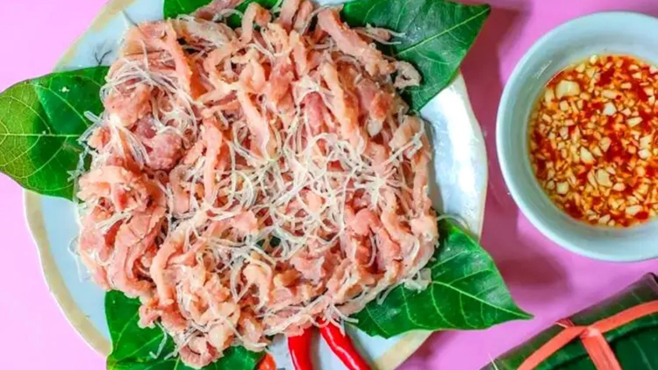 Yen Mac Fermented Pork Roll (Nem Chua Yen Mac)