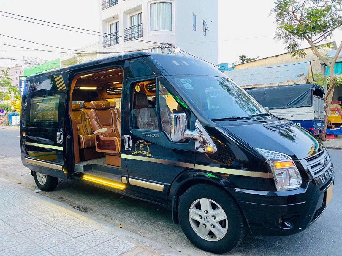 Limousine | Round-Trip Transfer from Hoi An to Hue 