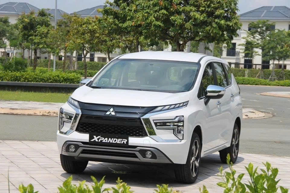 Private Car Service Explore Ho Chi Minh City