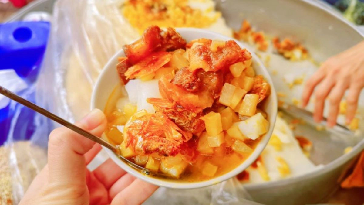 Chinese-Style Savory Rice Cake