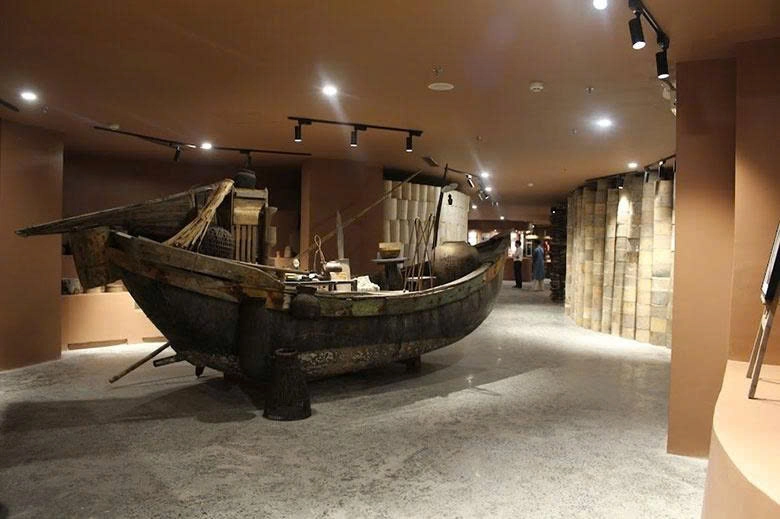 Day Tour | Bat Trang Cultural Heritage
