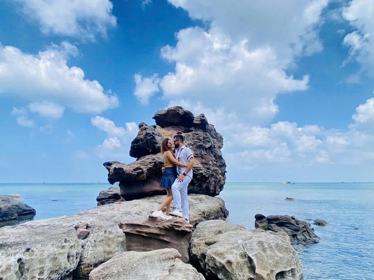 一日游 | SOUTH PHU QUOC JEEP TOUR – 向阳之旅 “海岸公路 – 圣殿 – 天堂海滩 – 地中海小镇”