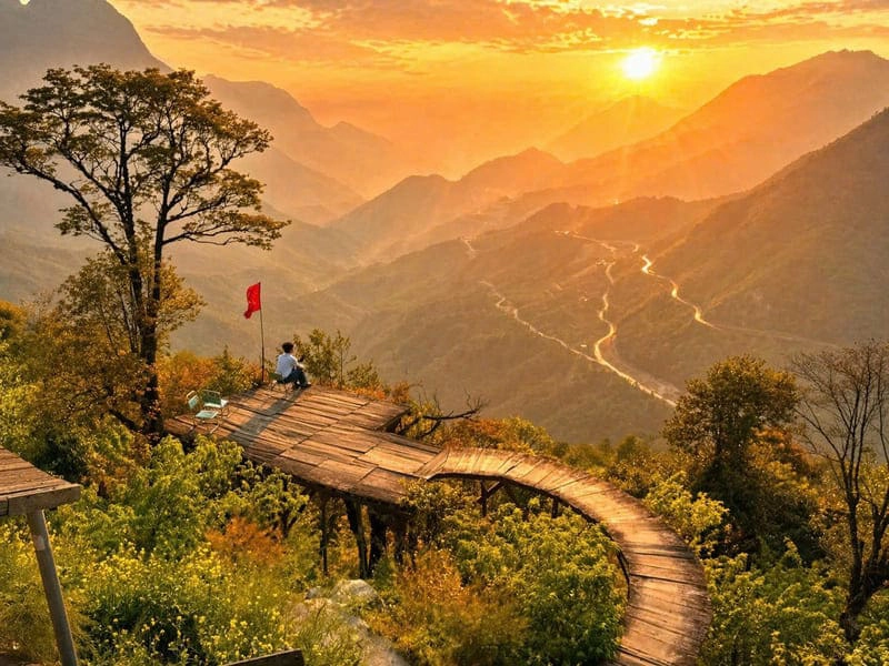 O Quy Ho Pass and northwest mountain views