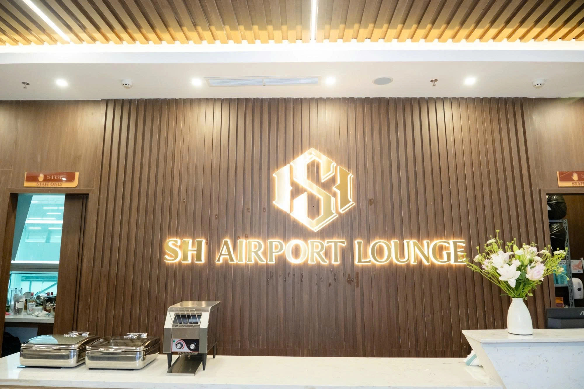 Song Hong 2 Premium Lounge Service at Phu Quoc International Airport (PQC)